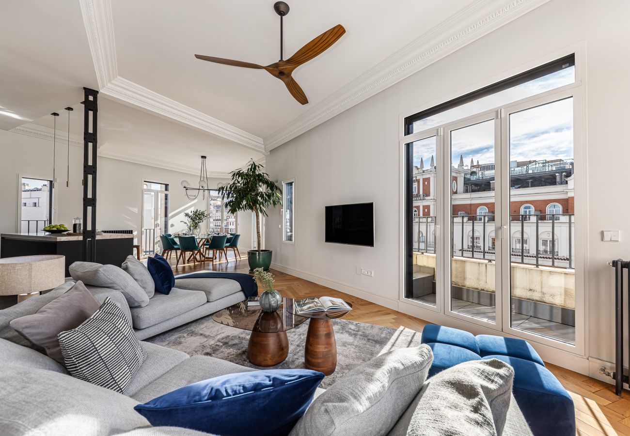 Apartamento en Madrid - Waou Ático 2 Terrazas Gran Via – Corta Duración