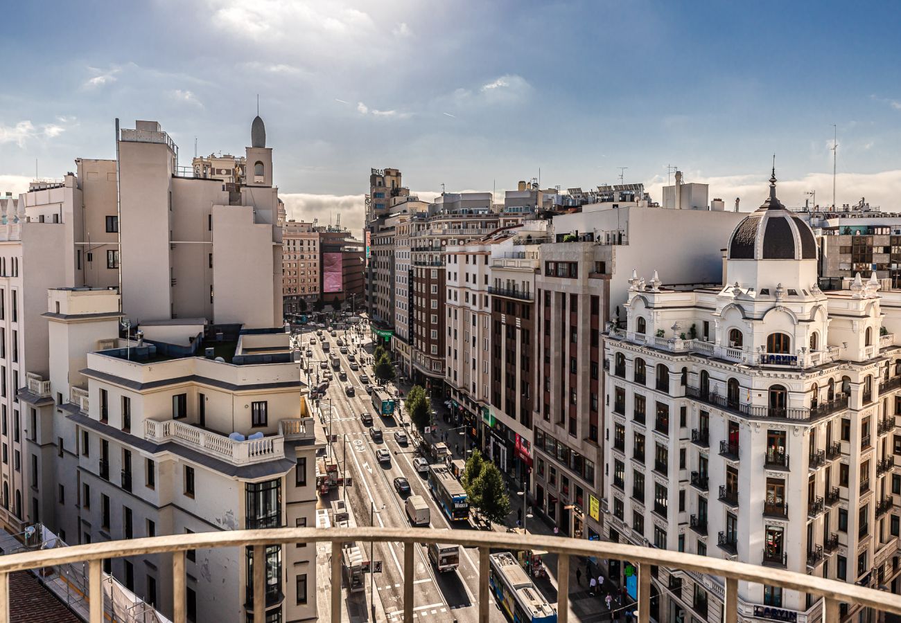 Apartamento en Madrid - Waou Ático 2 Terrazas Gran Via – Corta Duración
