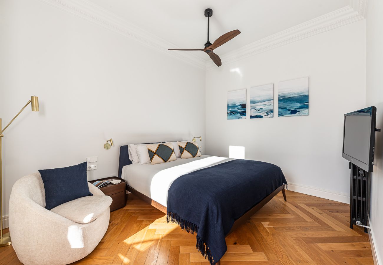 Apartamento en Madrid - Waou Ático 2 Terrazas Gran Via – Corta Duración