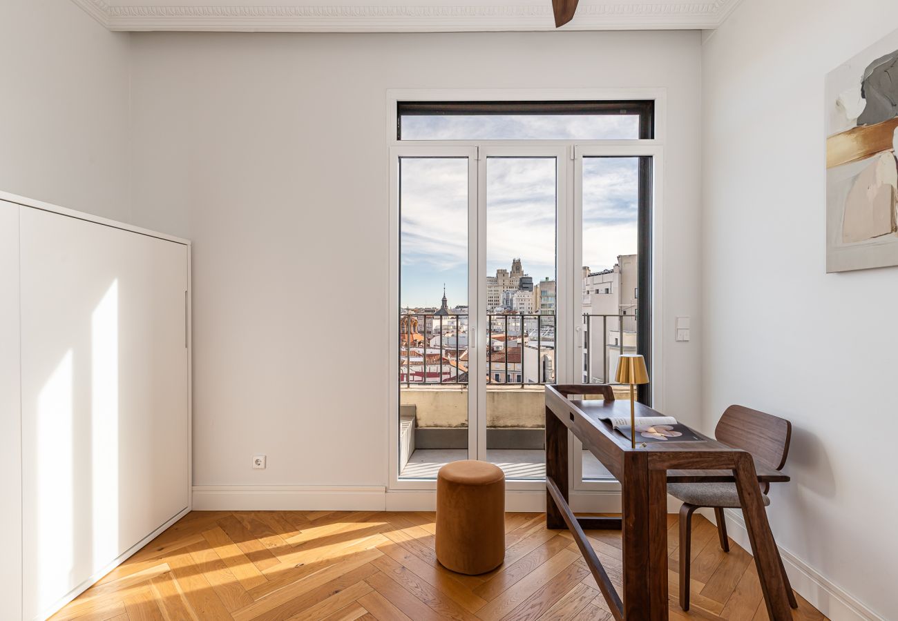 Apartamento en Madrid - Waou Ático 2 Terrazas Gran Via – Corta Duración
