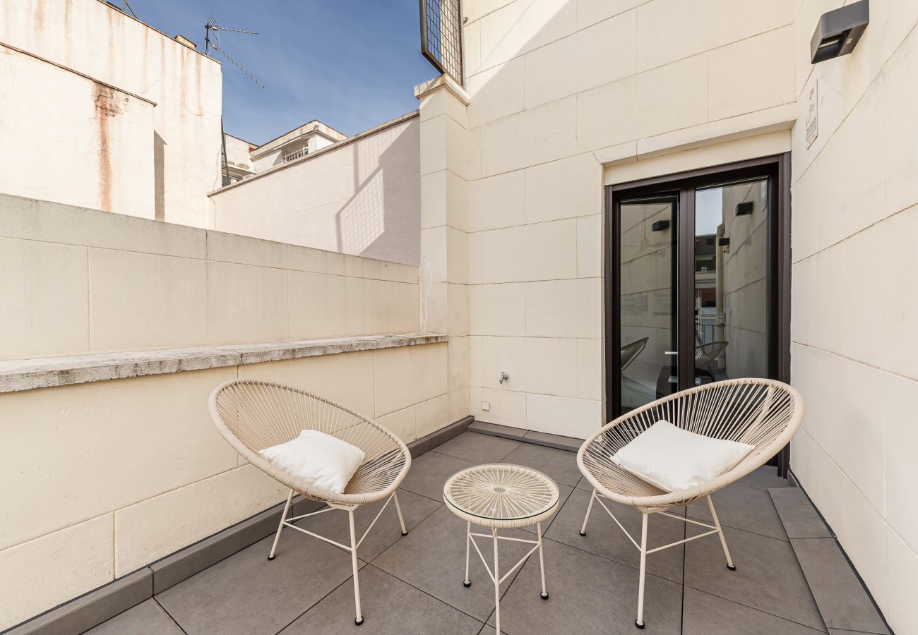 Apartamento en Madrid - Waou Ático 2 Terrazas Gran Via – Corta Duración