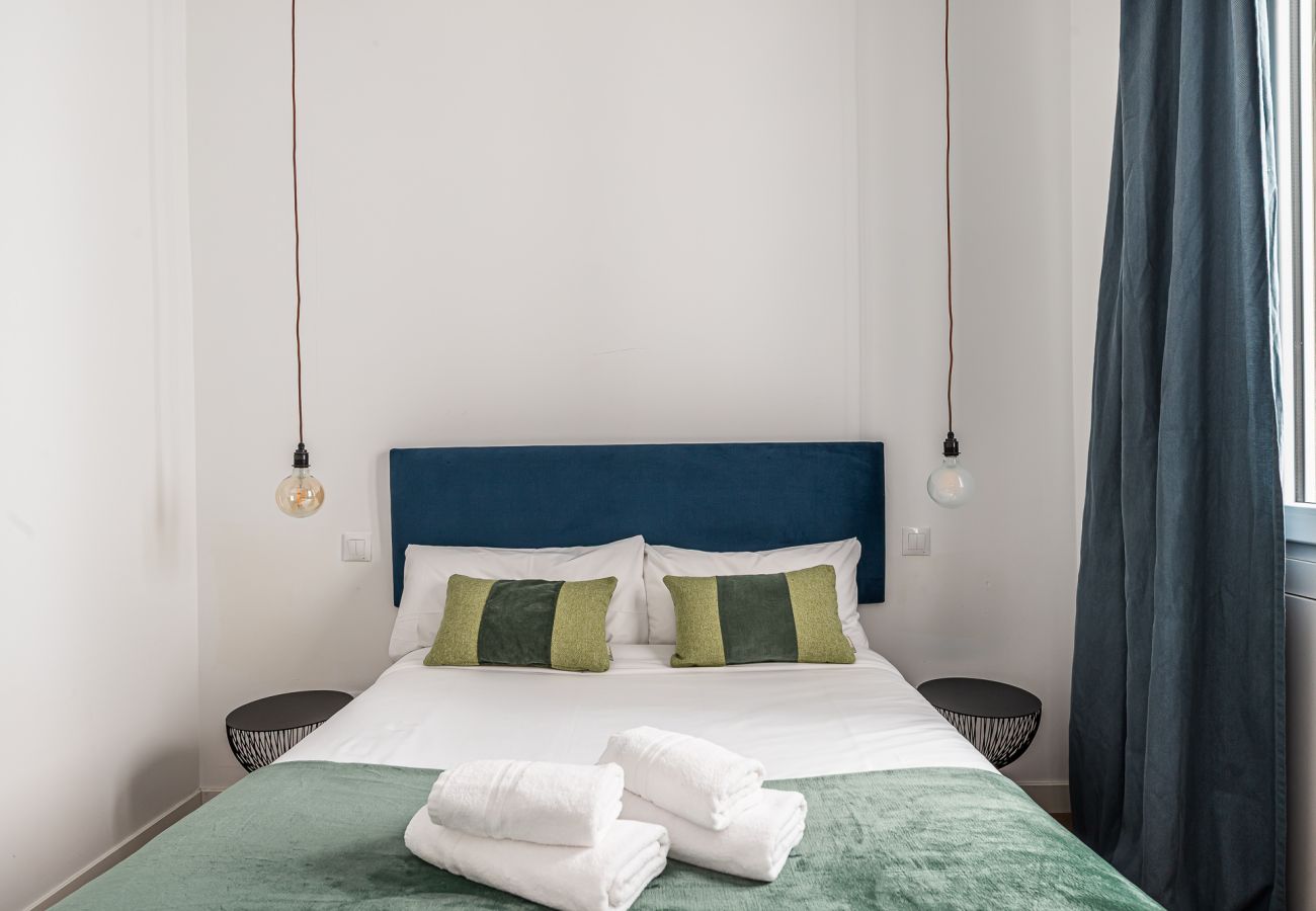 Apartment in Madrid - Queens Atocha - Alquiler Corta Duración