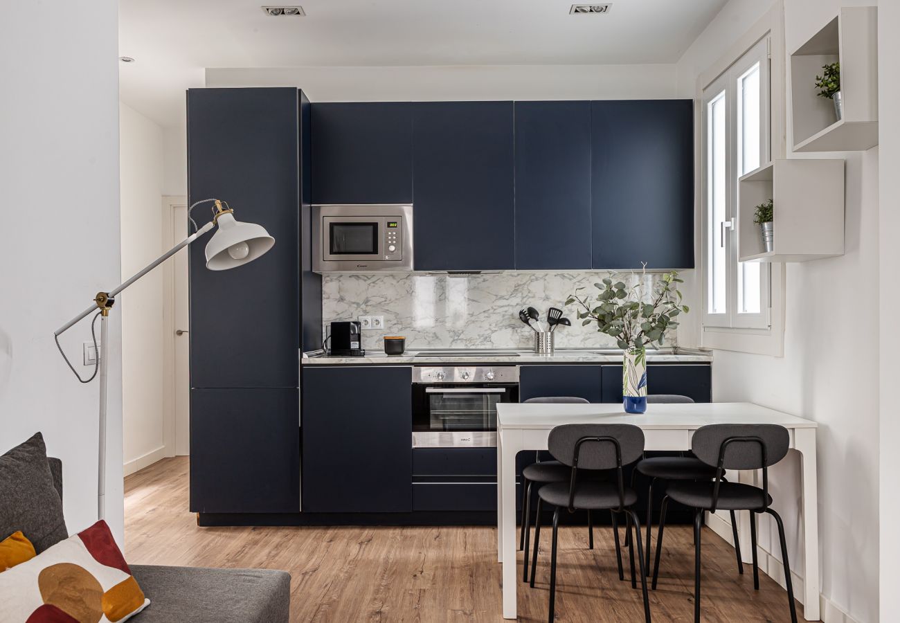 Apartment in Madrid - Queens Atocha - Alquiler Corta Duración