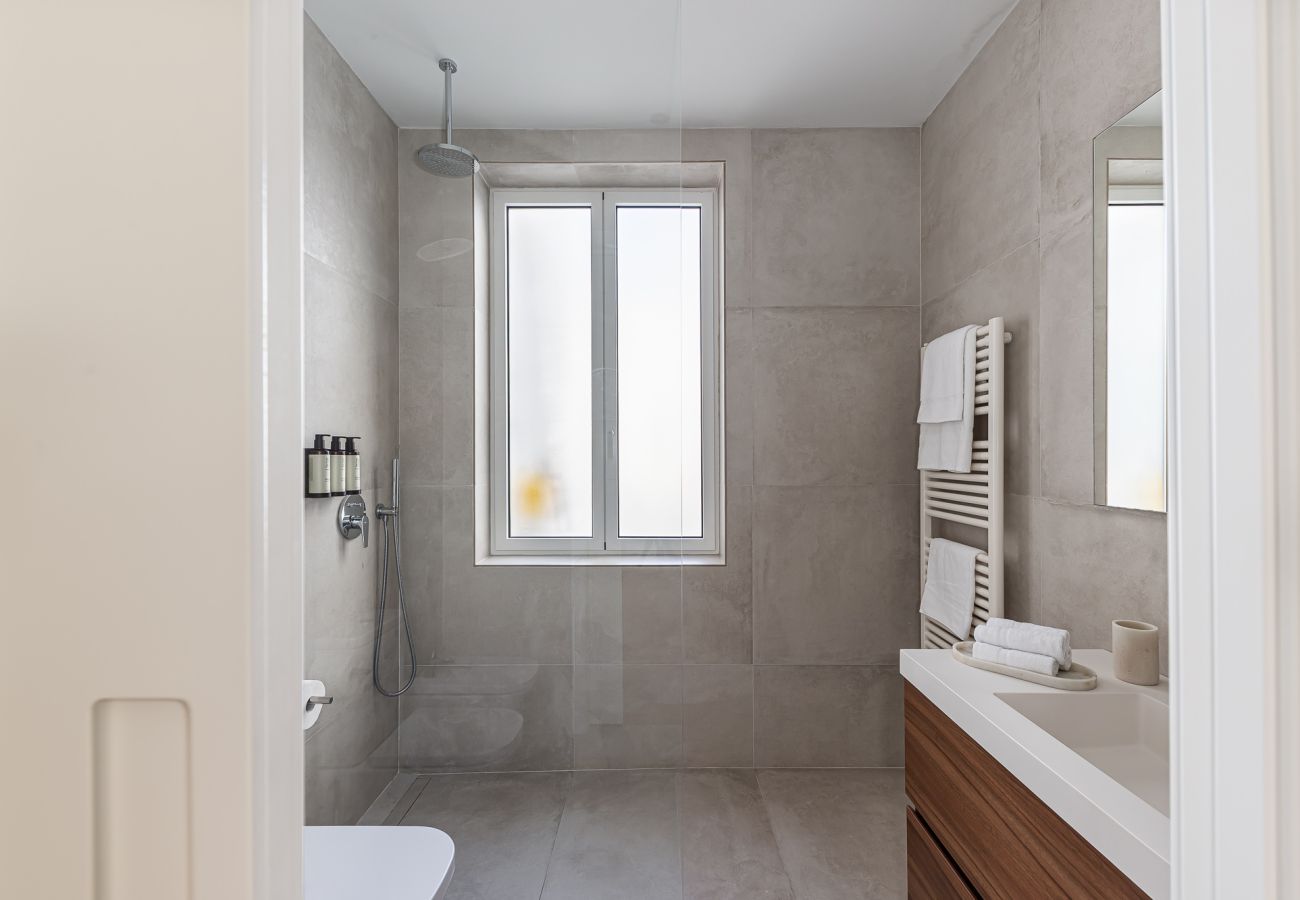 Apartment in Madrid - Waou Ático 2 Terrazas Gran Via – Corta Duración