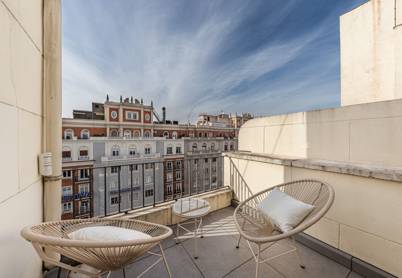 Apartment in Madrid - Waou Ático 2 Terrazas Gran Via – Corta Duración