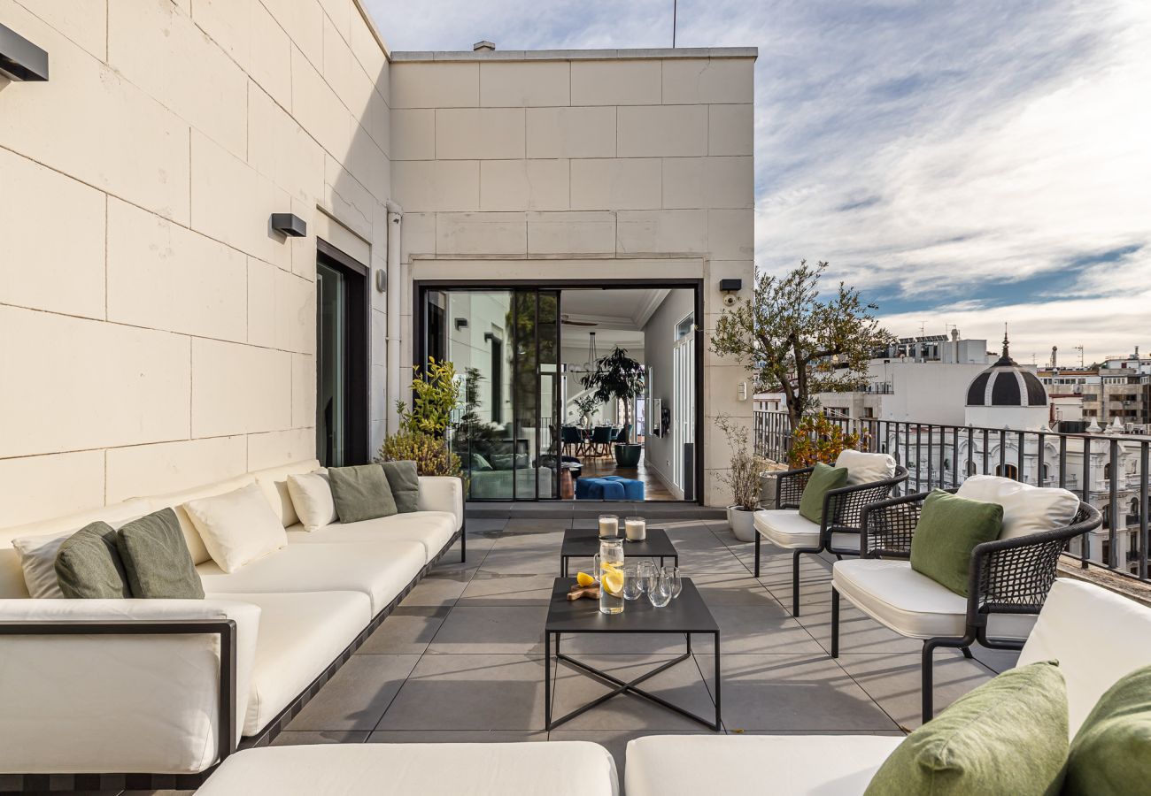 Apartment in Madrid - Waou Ático 2 Terrazas Gran Via – Corta Duración